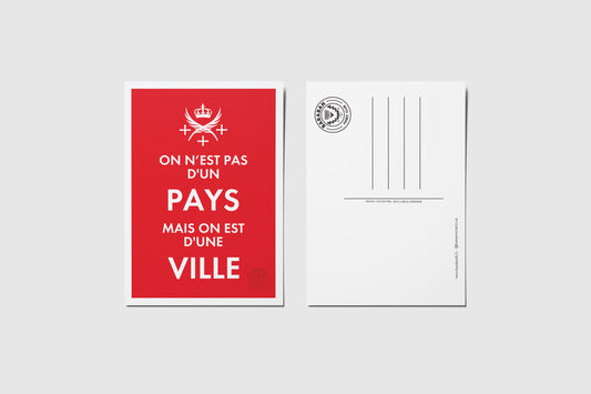 Carte postale On n’est pas d’un PAYS mais on est d’une VILLE Rouge